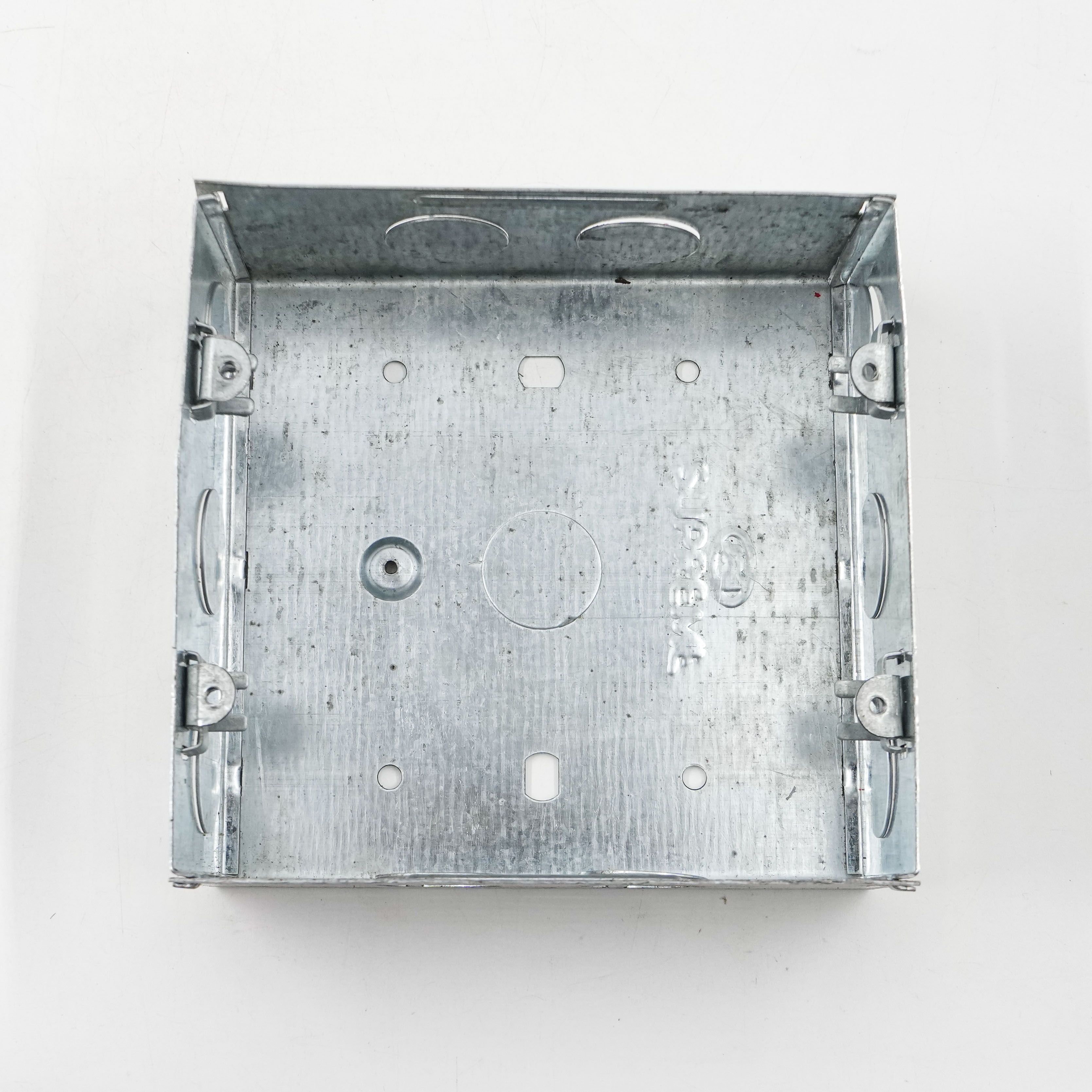 JRB Suppreme - 8 Module Metal Box - Vertical